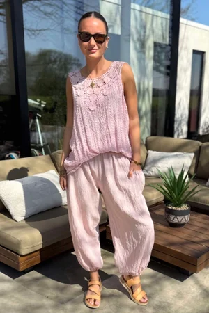 Laundry B Victoria Stretch Broderie Cami Wild Rose